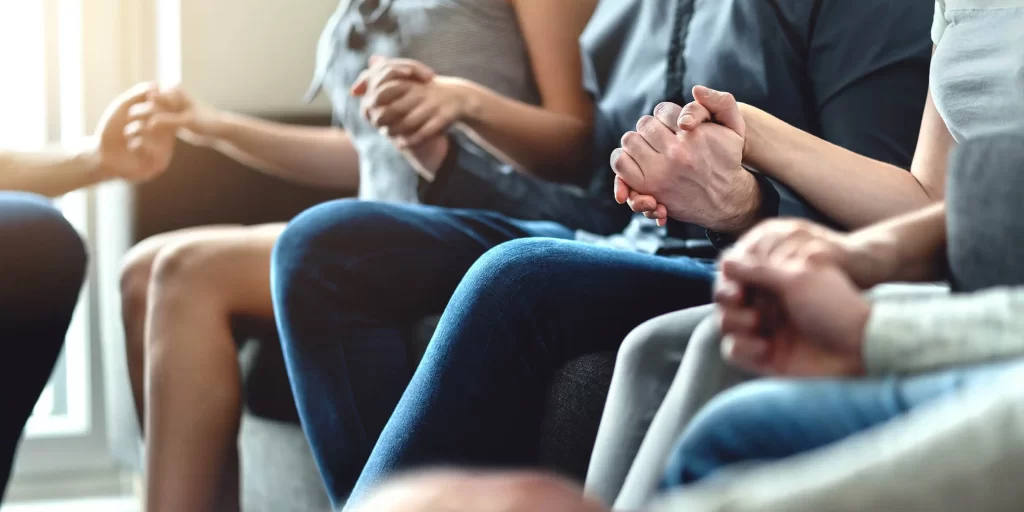 peer recovery support programs in Illinois